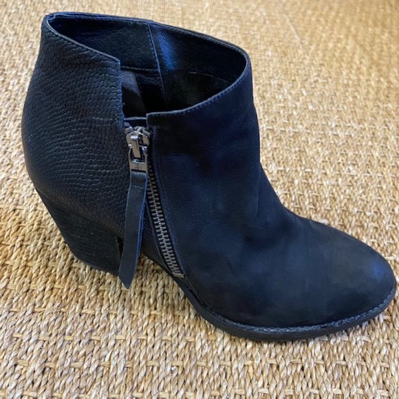 Sam Edelman Macon Black Leather Ankle Boots - Picture 5 of 9